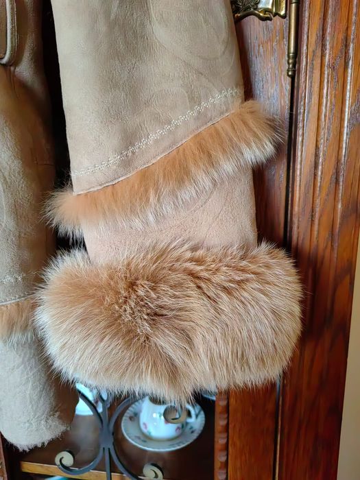Haina de blana dama