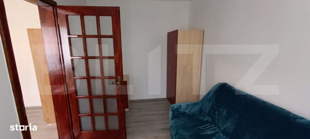 Apartament cu 3 camere, 45 mp, zona Vasile Aron