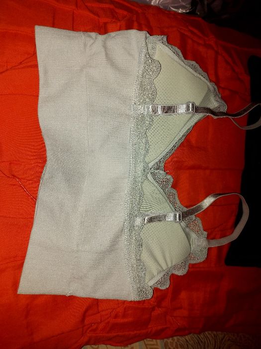 Продаю новые  бюстгалтеры