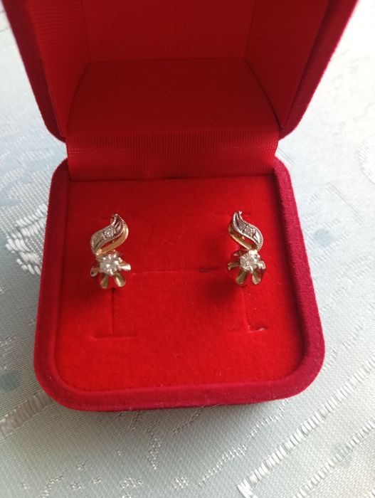 Серьги с бриллиантами