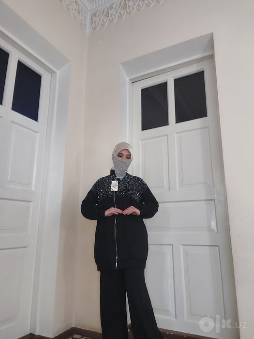 Ayollar kiyimi 230 000 sum