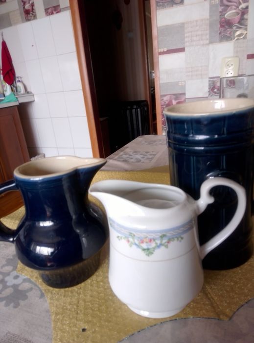 Чашки  миски нержавейки.