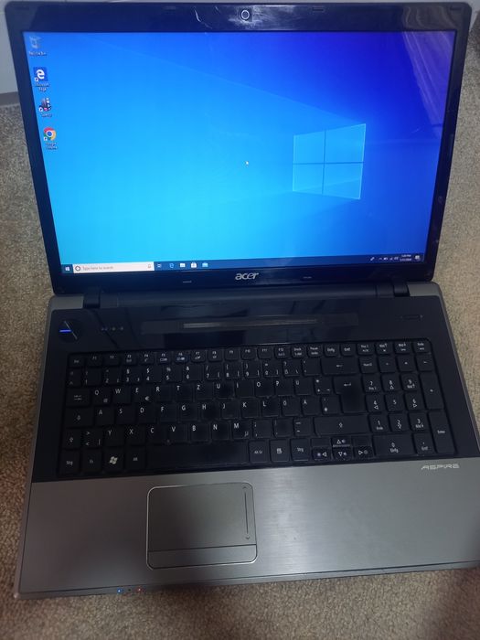 Laptop i7 ecran 17",ram 12gb,ssd