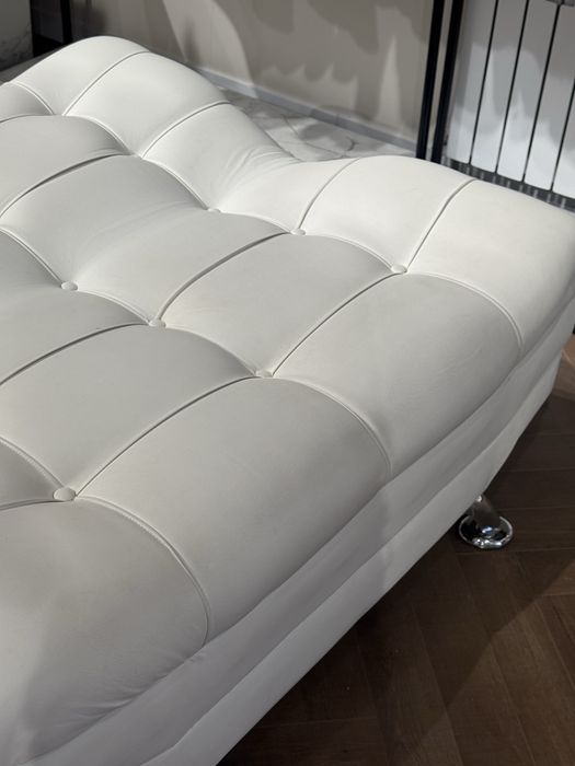 Диван из экокожи
