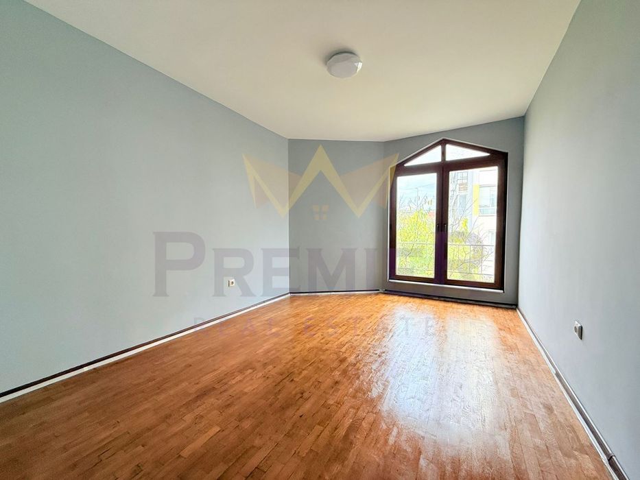 Продава се Двустаен апартамент в Варна, Зимно кино Тракия - 64 кв.м за 2110 €/кв.м - Снимка #2