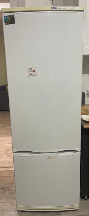 Продам Холодильник СРОЧНО