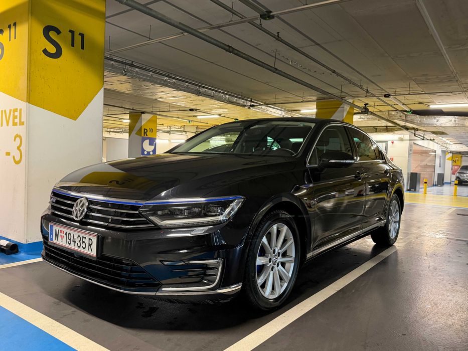 VOLKSWAGEN Passat 2016