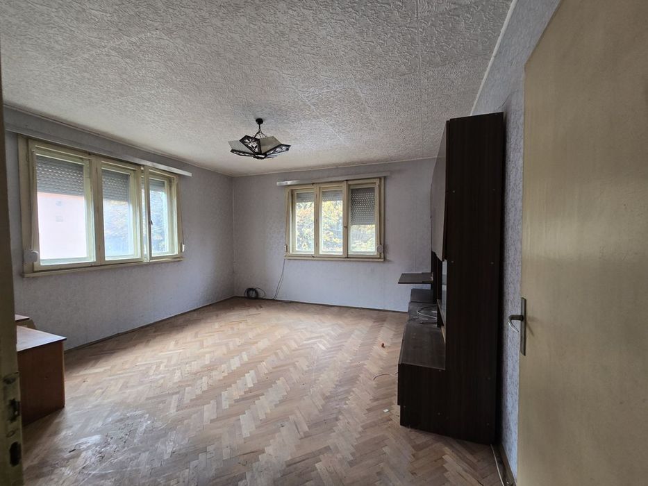 Етаж от къща в Плевен-Център площ 90 цена 89000