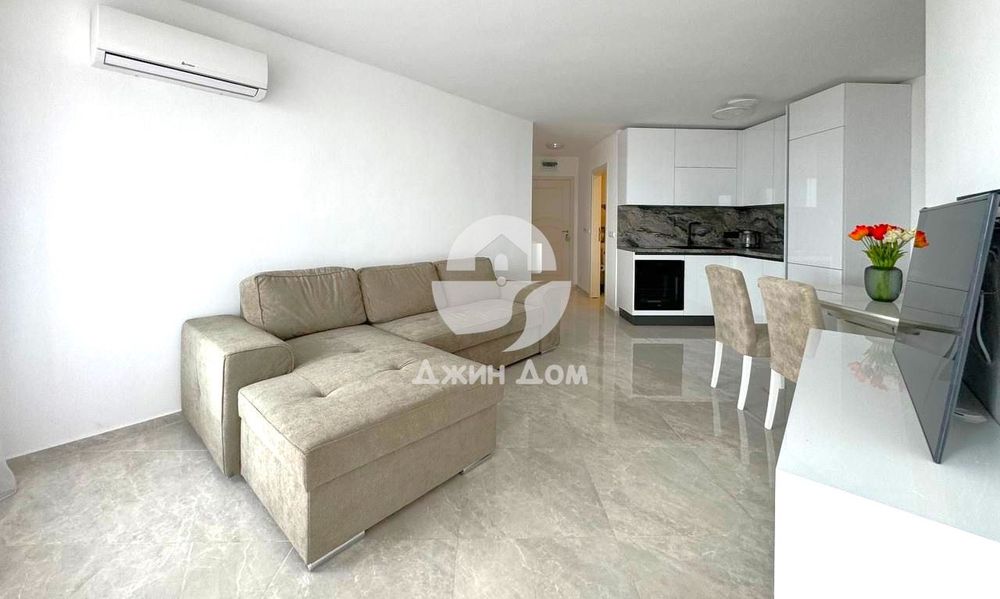 Продава се Двустаен апартамент в Свети Влас - 61 кв.м за 2458 €/кв.м - Снимка #1