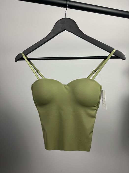 Дамско бюстие / топ с твърди чашки 4 цвята