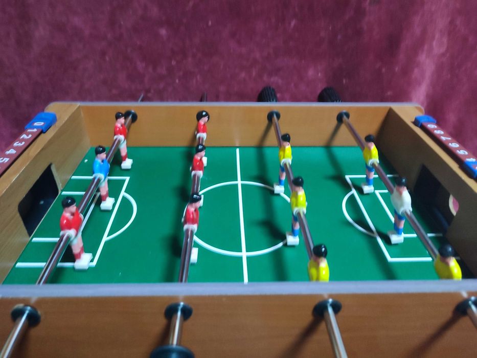 Joc fotbal de masa cu 2 randuri de jucatori (50x30 cm)