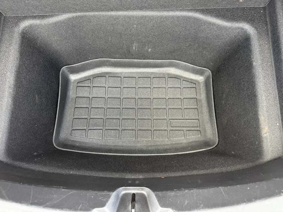 Нови TPE Стелки за Tesla Model 3 (2019-2023г) Пълен Комплект