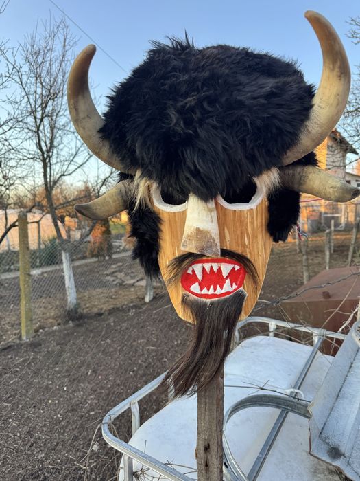 Кукерска/сурвакарска маска