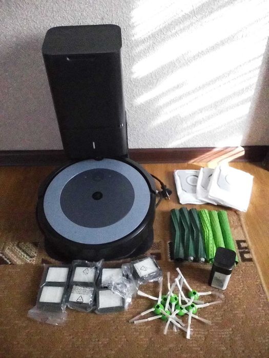 Roomba i3+ | Зарядна станция | Резервни части