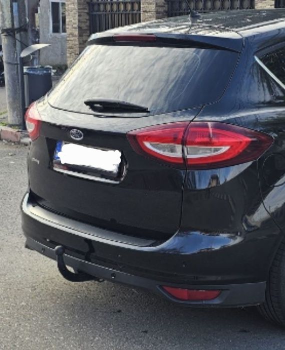 Carlig tractare Ford C max  600 lei