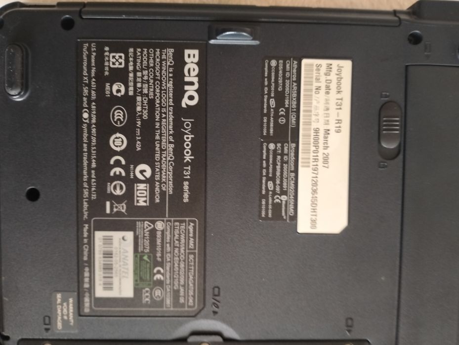 Продам ноутбук .