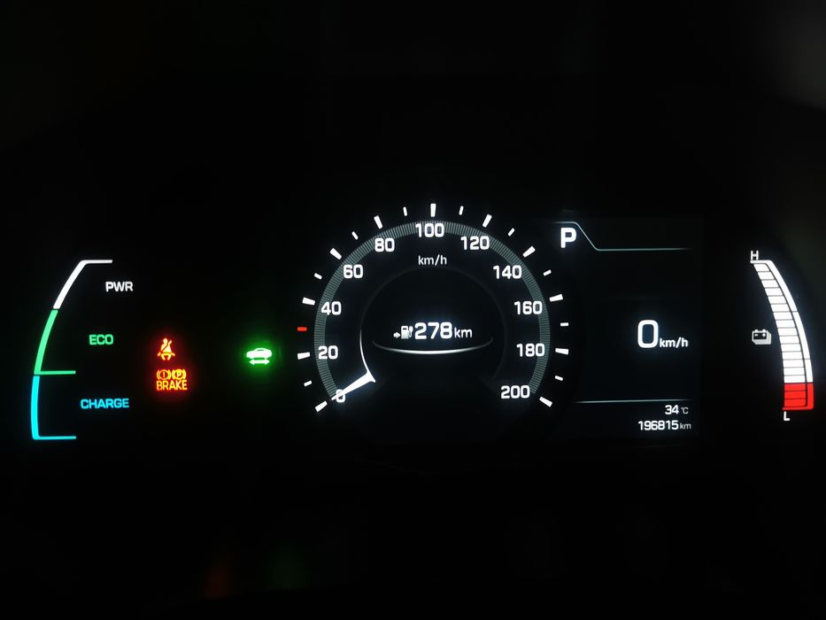 Hyundai ioniq ev  2018 ( Ёмкости, Soh 100%)