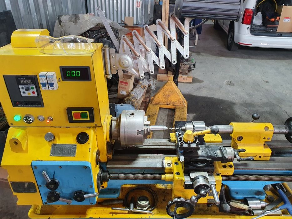 Станок токарный TSB 16