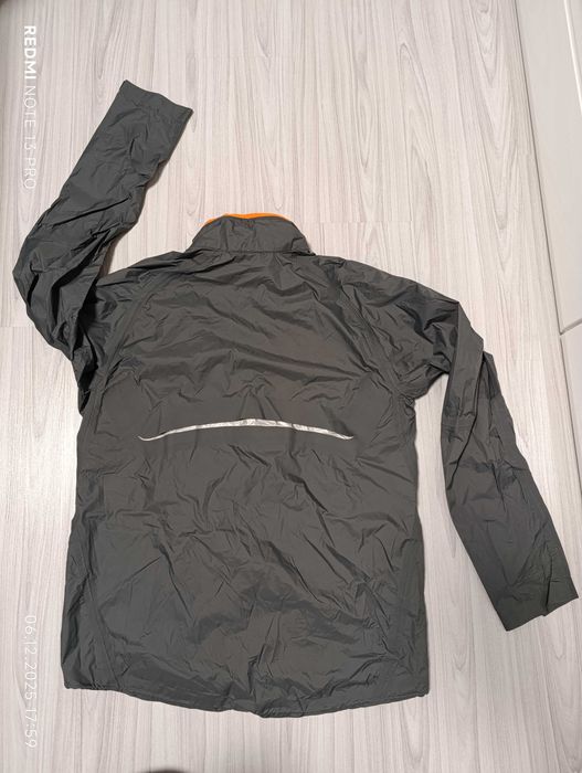 ''Nike''оригинално мъжко водоустойчиво яке за бягане М размер
