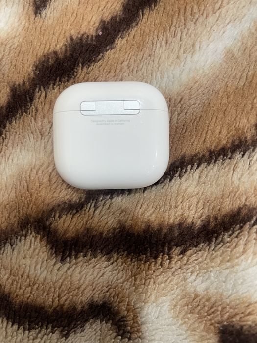 Airpods 3 наушник