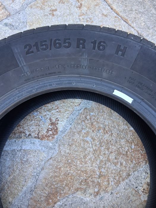 215 65 16 Continental Premium Contact 5