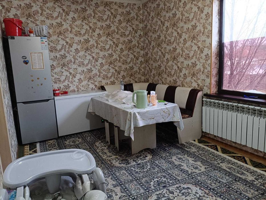 Продам 4х комнатный  дом Аян Империя