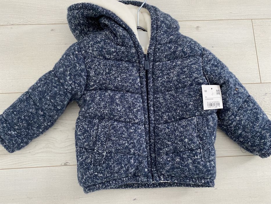 Geaca cu gluga pufoasa C&A noua