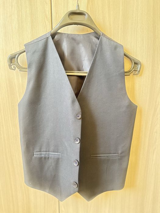 Продам пиджак с жилеткой