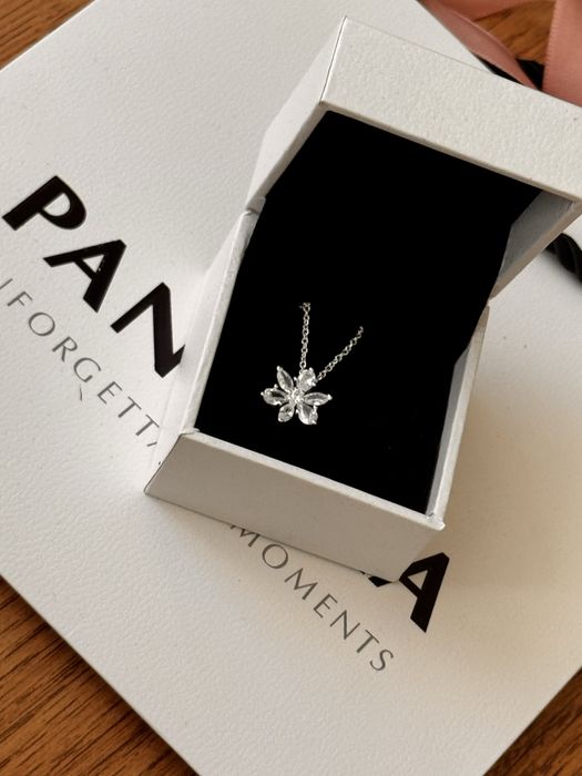 Pandora колие Пандора