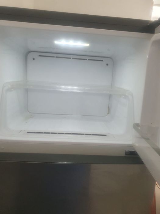 холодильник в хорошом состояний