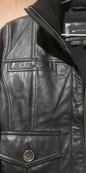 Geaca de piele naturală