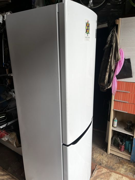 Продам холодильник lg