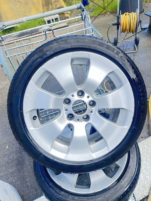 Джанти с гуми BMW 17” прави без забележки,