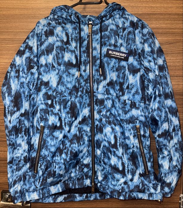 Burberry Packable Water-Print Hooded Jacket / Crossbody Bag - Mărimea S