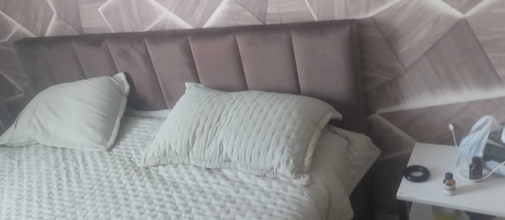 Продам кровать с матрасом