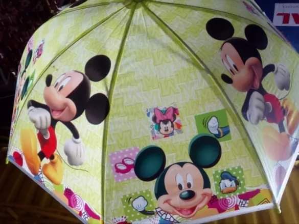 Детски чадъри с герой