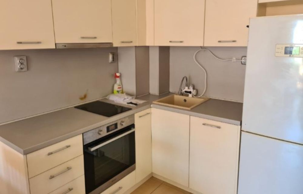 Дава се под наем Тристаен апартамент в Пловдив, Въстанически - 95 кв.м за 382.5 € - Снимка #8