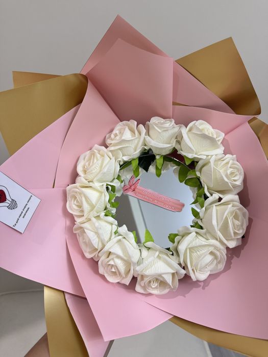 Цветы с зеркалом