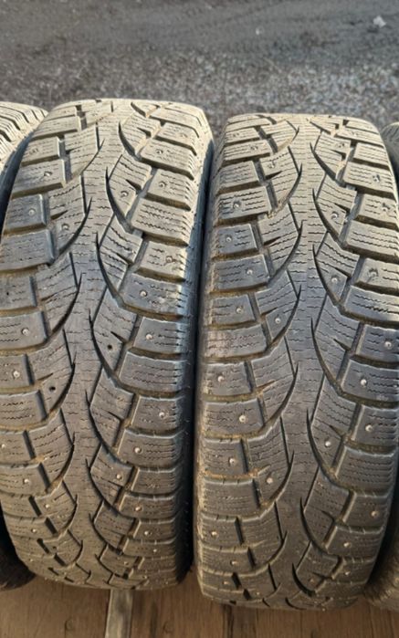 Продам пару зимних шин