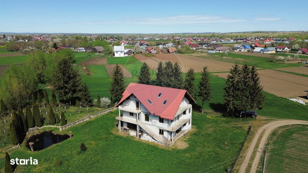Casă / Vilă de vânzare in Fratautii Vechi