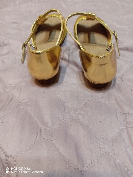 Обувки за танци. Номер 33