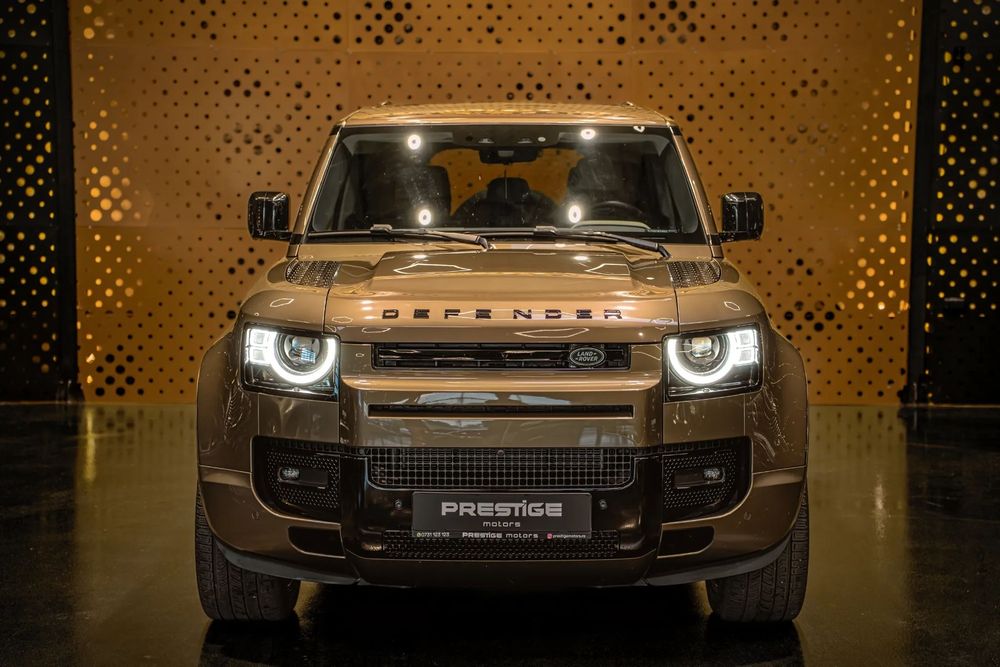 Land Rover Defender 2022 diesel, 60.008 € — imagine 2