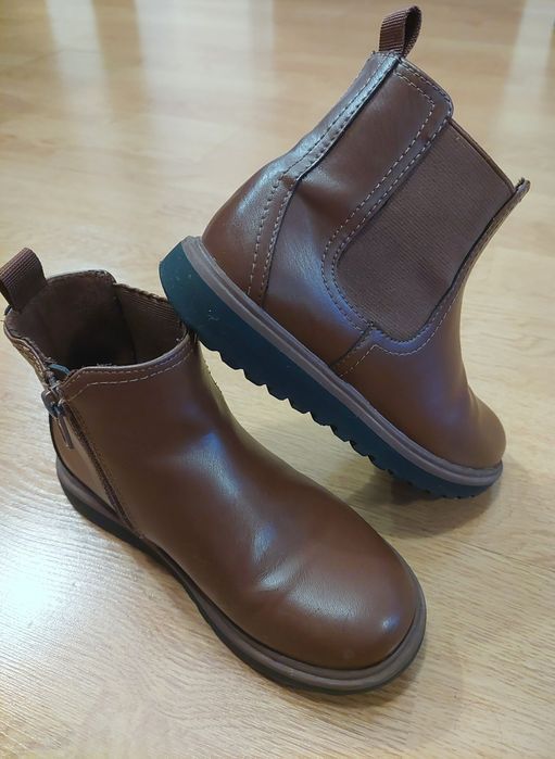 Ghete Chelsea marimea 31 H&M