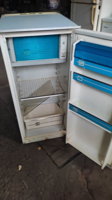 Холодильник " Саратов"