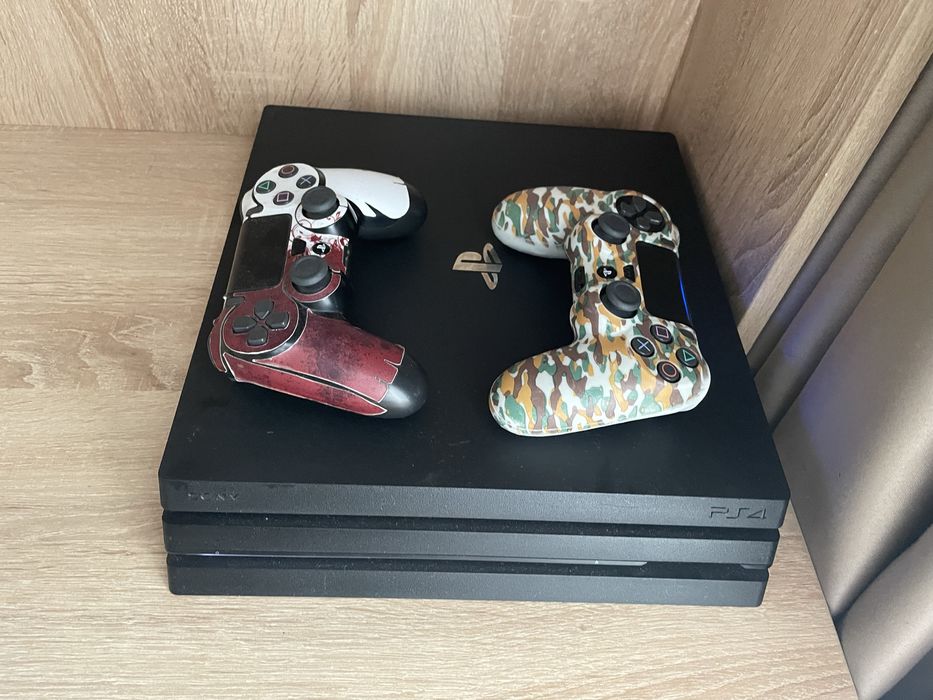 Пс 4 про в отличном состоянии ТОРГ