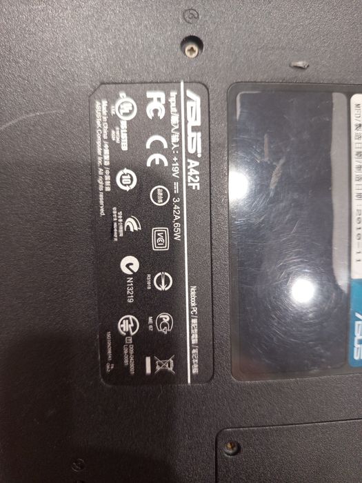 Ноутбук asus a42f