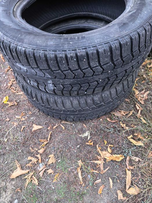 Зимние шины 2ШТ 215/60/R16