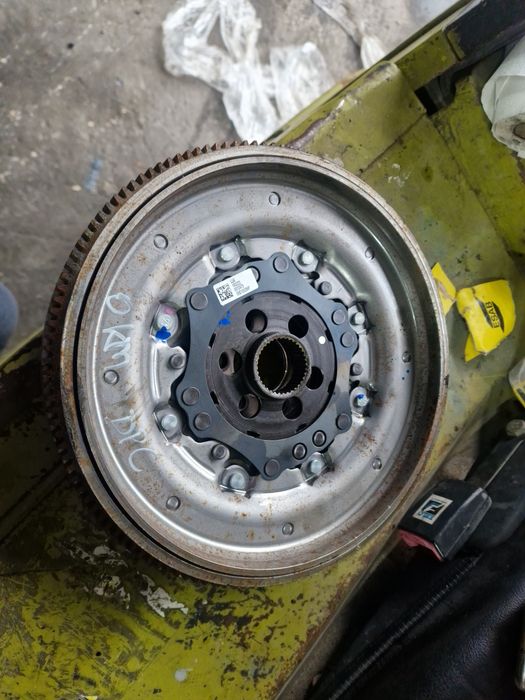 Kit ambreiaj volanta DSG 1.5 tsi DPC vw golf 8 seat leon a3 t roc q2