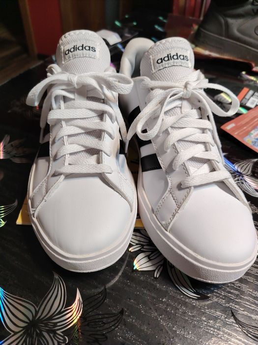 Pantofi sport Adidas