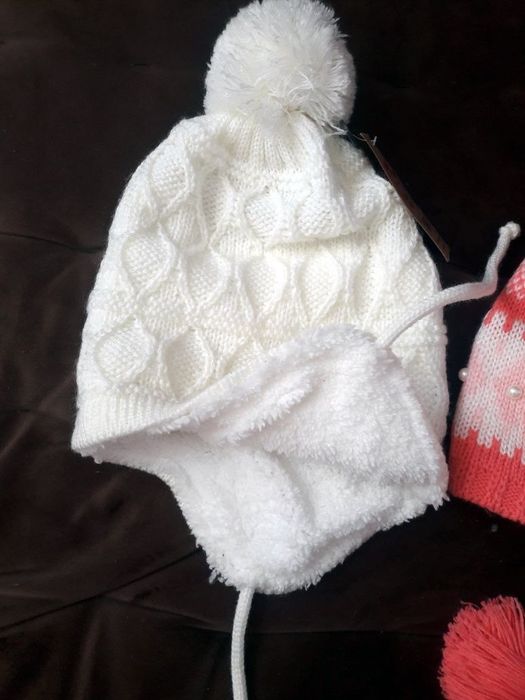 Шапка на зиму для девочек. Бренд "Kitti" Турция. Размер 4-8 лет.
